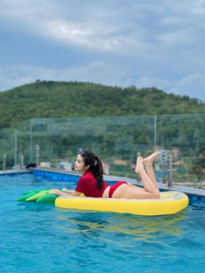 Villa 11 phòng ngủ đẳng cấp - bể bơi - Đầy đủ tiện ích - trung tâm Bãi Cháy